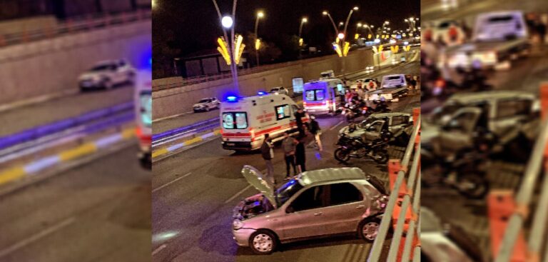 Şanlıurfa’da aynı bulvarda 2’nci kaza! Araçlar birbirine çarptı