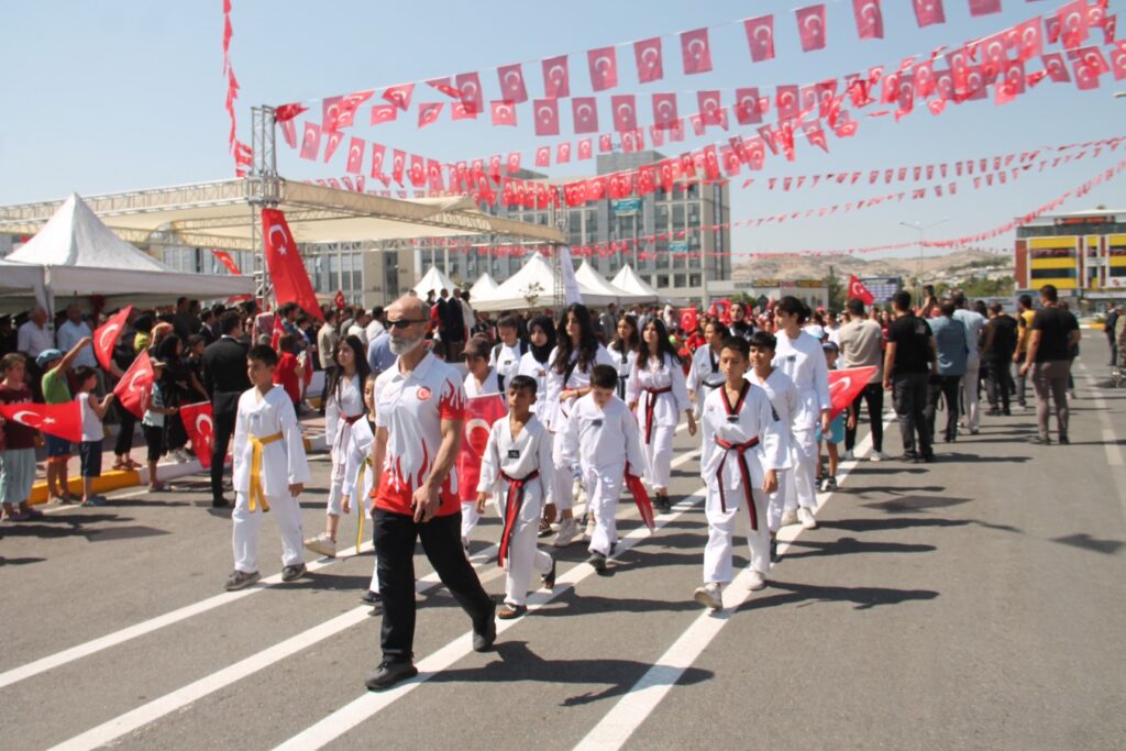 Şanlıurfa’da Cumhuriyet’in 100. Kuruluş Yıldönümü Kutlamaları Belli Oldu