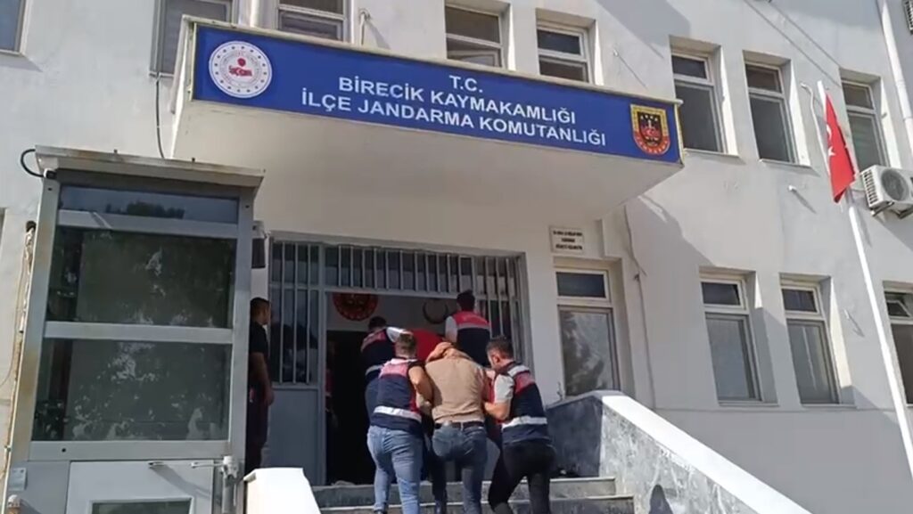 Şanlıurfa’da aranan cinayet şüphelileri Gaziantep’te yakalandı