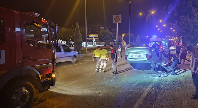 Şanlıurfa’da otomobil takla attı: 2 yaralı