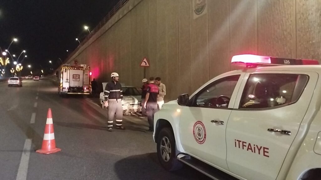 Şanlıurfa’da tek taraflı trafik kazası Maddi hasar meydana geldi