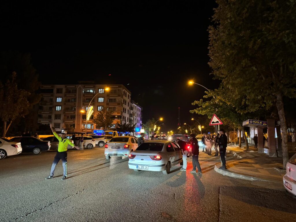 Şanlıurfa’da şok uygulamalar: 22 araca işlem yapıldı, 77 bin 943 TL ceza kesildi