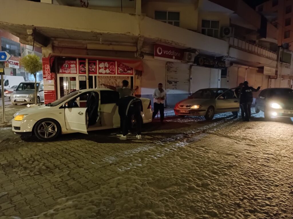 Şanlıurfa’da gece uygulamasında 1931 kişi ve 1148 araç sorgulandı