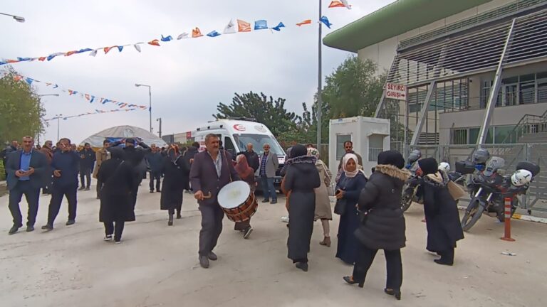 Şanlıurfa AK Parti’de davulcular kazandı