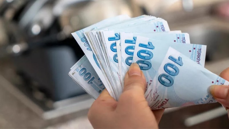 Çalışmayan emekliye 5 bin lira ödeme yarın başlıyor