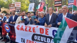 Şanlıurfa’da İsrail protestosu: “Gazze’de çocuklar okulda değil ya enkazda ya mezarda”