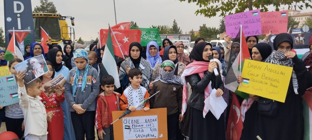 Viranşehirli kadın ve çocuklardan İsrail’e tepki