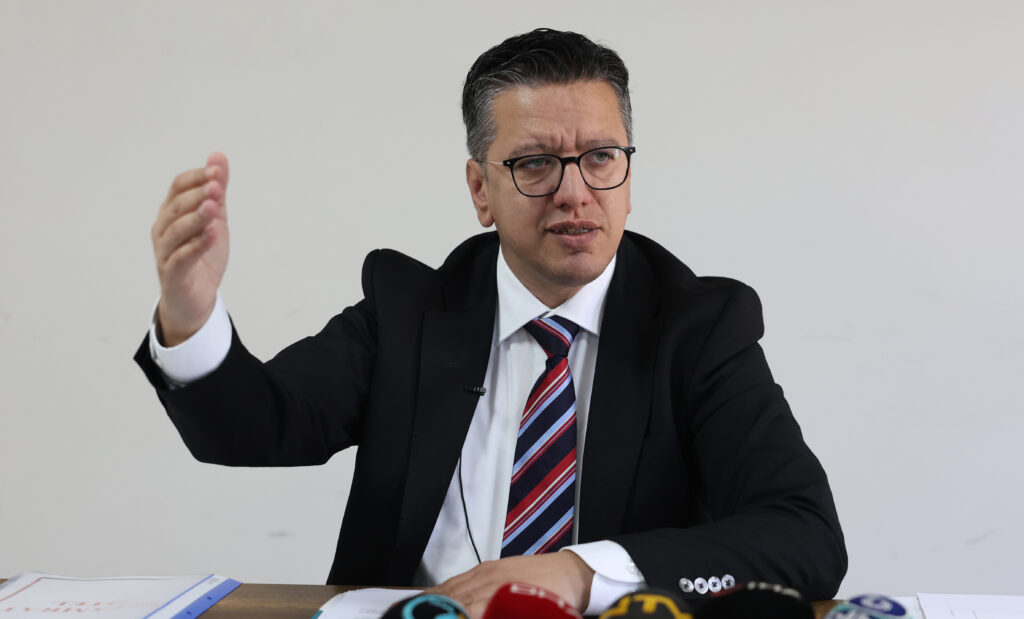 Halfeti’de şok iddia: Belediye kayyumu giderayak 139 taşınmazı satışa çıkardı!