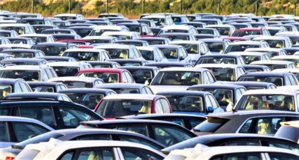 Ticaret Bakanı: 600 bin gizli araç piyasaya çıktı, fiyatlar düştü