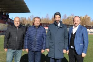 Karaköprü Belediyespor Başkanı Osman Uludağ: “Temkinli oynuyoruz, maç maç gidiyoruz”