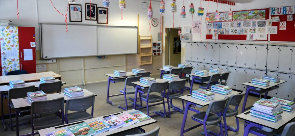 MEB, okullarda görgü ve nezaket dersini müfredat kapsamına aldı