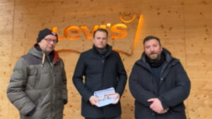 Almanya’daki sendikacılar, Özak Tekstil işçilerinin haklarını savunuyor