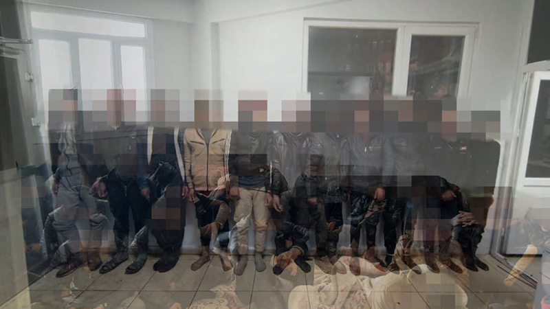 Şanlıurfa’da 19 göçmen kaçakçısı yakalandı, 133 kaçak göçmen sınır dışı edildi