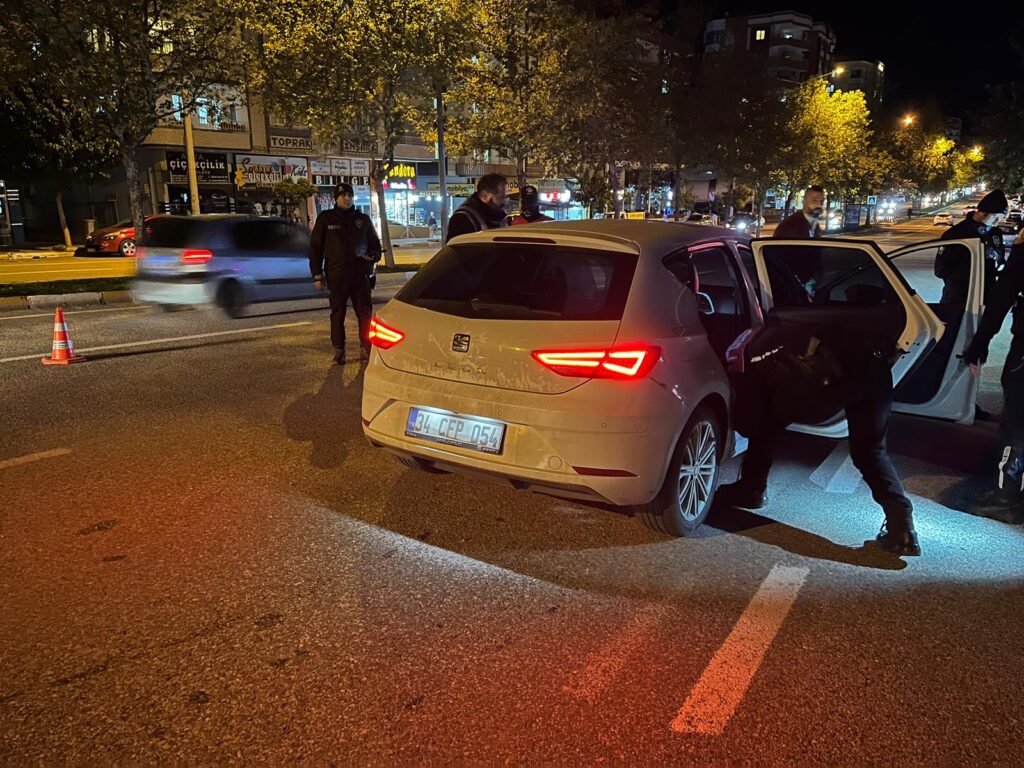 Şanlıurfa’da şok uygulamalar: 1 aranan ve 1 hükümlü şahıs yakalandı