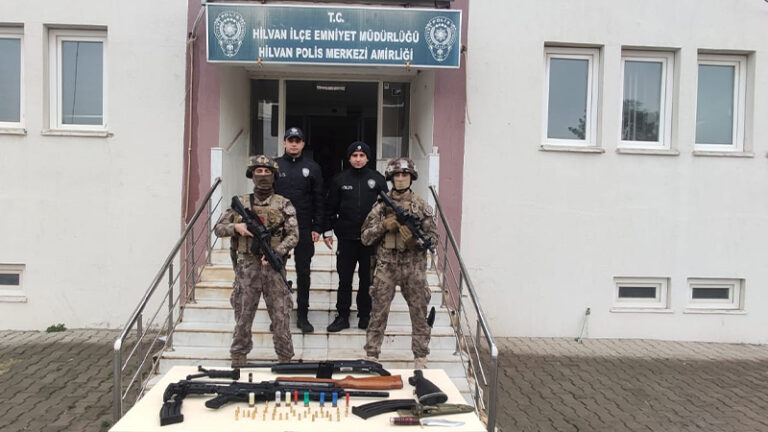 Hilvan’da 9 şüpheli gözaltına alındı