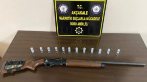 Akçakale’de aranan şahıslara operasyon: 2 kişi yakalandı