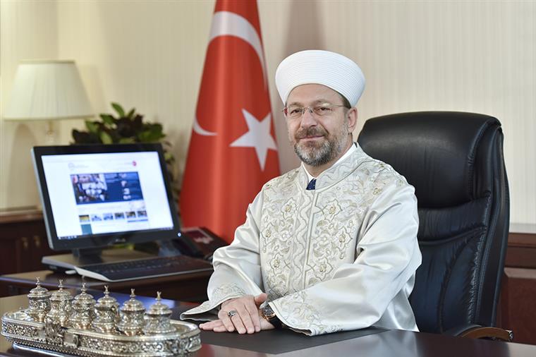 Diyanet İşleri Başkanı Erbaş, 2024 Hac kontenjanı artırılması talebinde bulundu