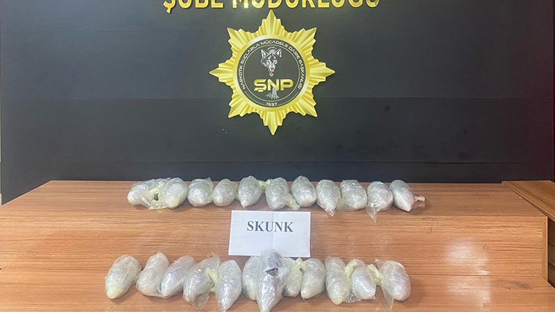 Şanlıurfa’da 8 kilo skunk ele geçirildi