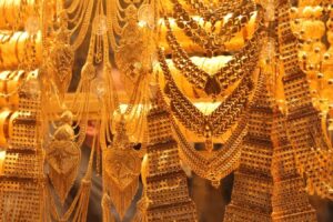 Altın fiyatlarında yükseliş sürüyor