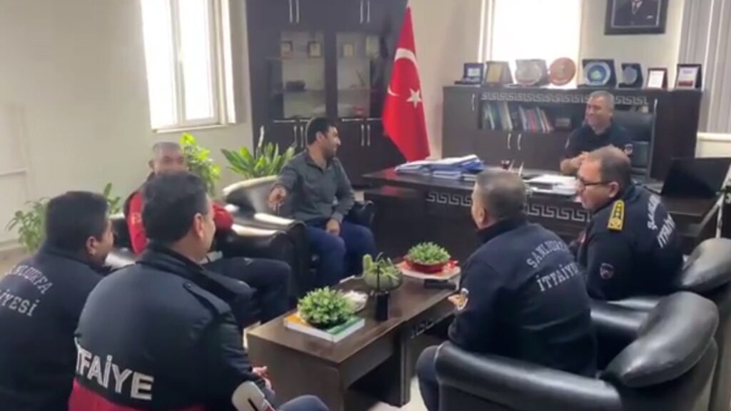 Şanlıurfa’da göçük altından kurtarılan işçi itfaiye ekiplerine teşekkür etti