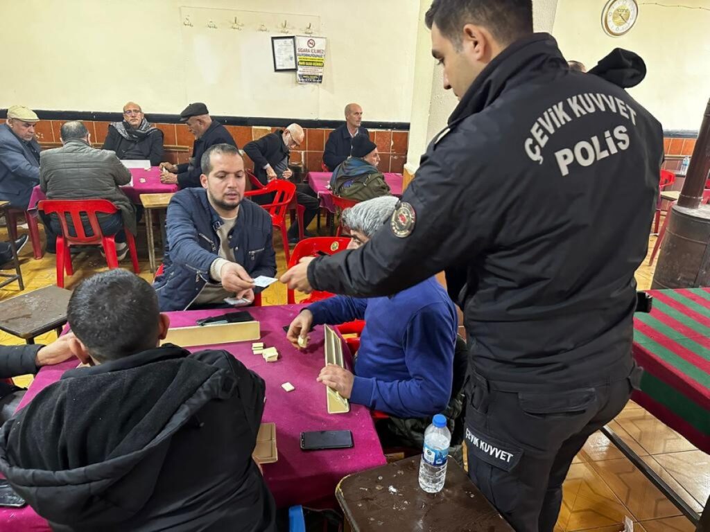 Şanlıurfa’da yılbaşı tedbirleri kapsamında geniş çaplı uygulamalar yapıldı