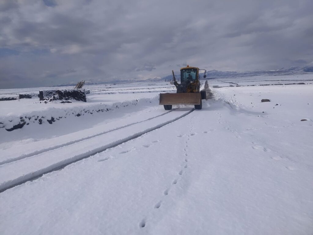 Siverek’te kar yağışı hayatı olumsuz etkiledi