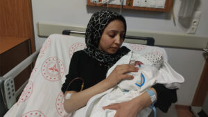 Şanlıurfa’da yeni yılın ilk bebekleri dünyaya geldi