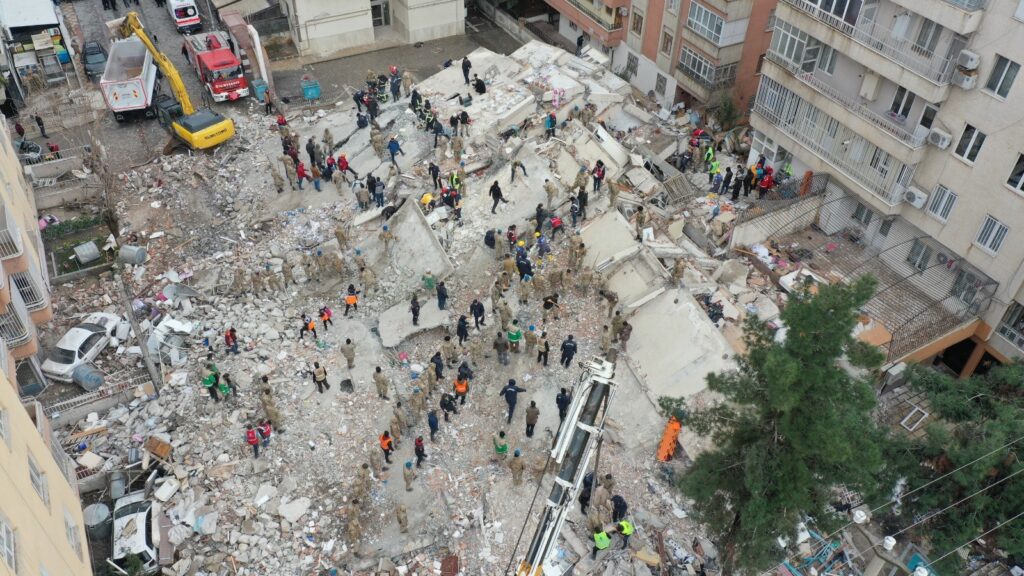 Şanlıurfa’da depremde 34 kişinin ölümüne neden olan müteahhide ağır ceza!