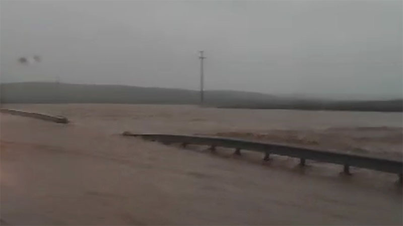 Şanlıurfa Viranşehir karayolu göle döndü!