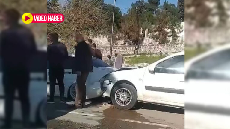 5 araç birbirine girdi Şanlıurfa’da mezarlık önünde kaza!