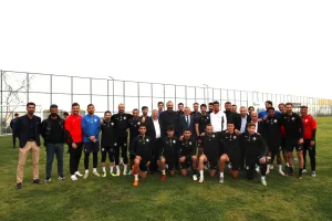 Zeynel Abidin Beyazgül Şanlıurfaspor’a moral ziyaretinde bulundu