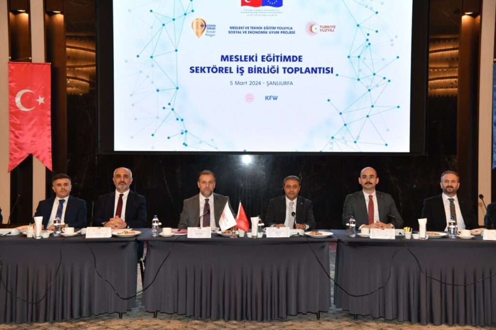 Şanlıurfa’da ‘Mesleki Eğitimde Sektörel İş Birliği Toplantısı’ düzenlendi