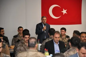 Şanlıurfa Valisi Şıldak Tel Abyad’da güvenlik güçleriyle iftarda buluştu