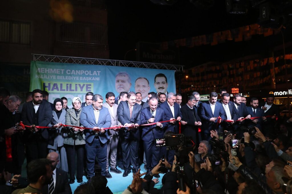 Binlerce kişi Mehmet Canpolat’ın açılışında buluştu