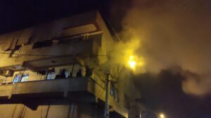 Eyyübiye’de elektrik direğinden çıkan yangın paniğe neden oldu!