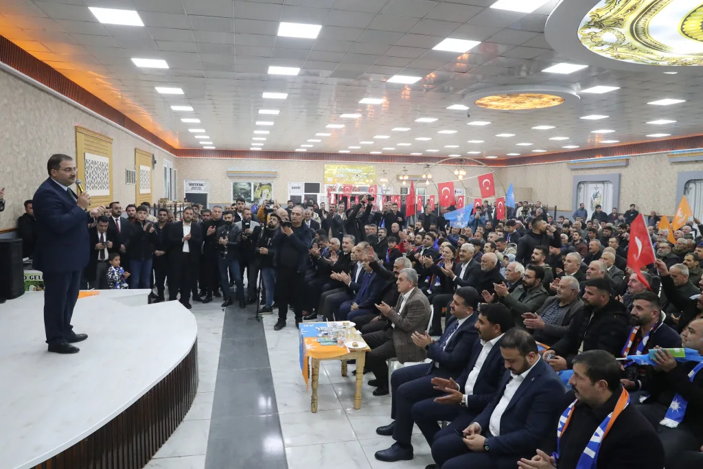 Mersavi Aşiretinden Başkan Canpolat ve Beyazgül’e destek