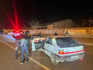 Şanlıurfa’da aranan 8 şahıs yakalandı, Silah ve uyuşturucu ele geçirildi