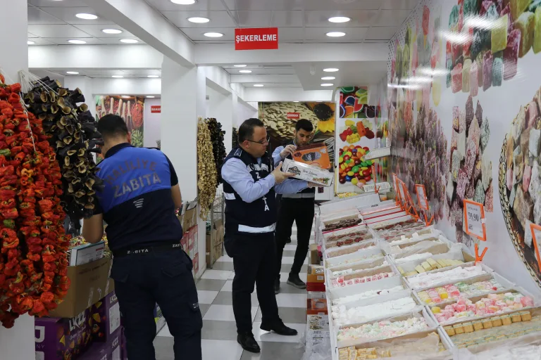 Haliliye’de bayram öncesi tatlıcılarda sıkı denetim