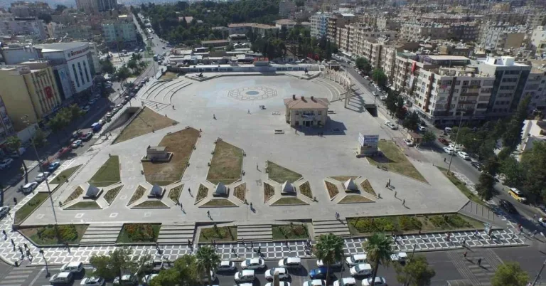 Urfa Çalışma Grubu, Topçu Meydanı’nın eski isminin geri verilmesini talep ediyor!
