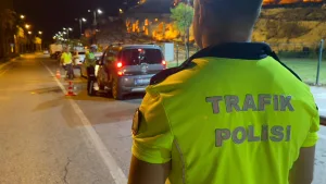 Şanlıurfa’da 4 bin 976 araç trafikten men edildi