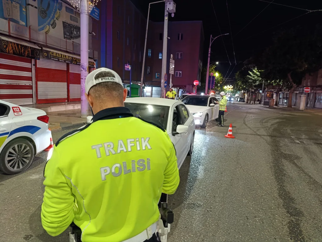 Şanlıurfa’da 12 aranan şahıs yakalandı