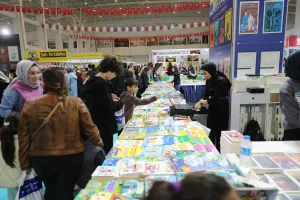 Şanlıurfa Kitap Fuarı’nda coşku dorukta! Binlerce kitapsever akın etti