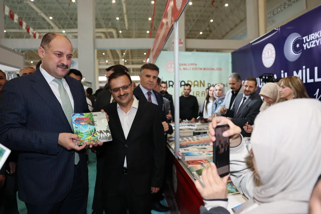 Şanlıurfa’da kültür şöleni başladı: 8. kitap fuarı kapılarını açtı