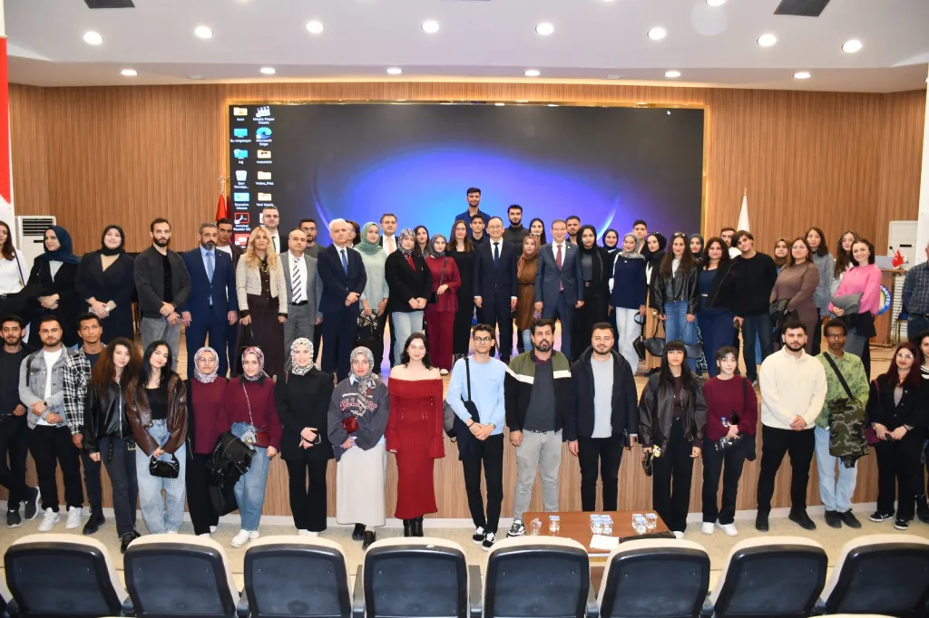 Çin büyükelçisi Şüebin’den Harran Üniversitesi’ne ziyaret: Akademik iş birlikleri masaya yatırıldı