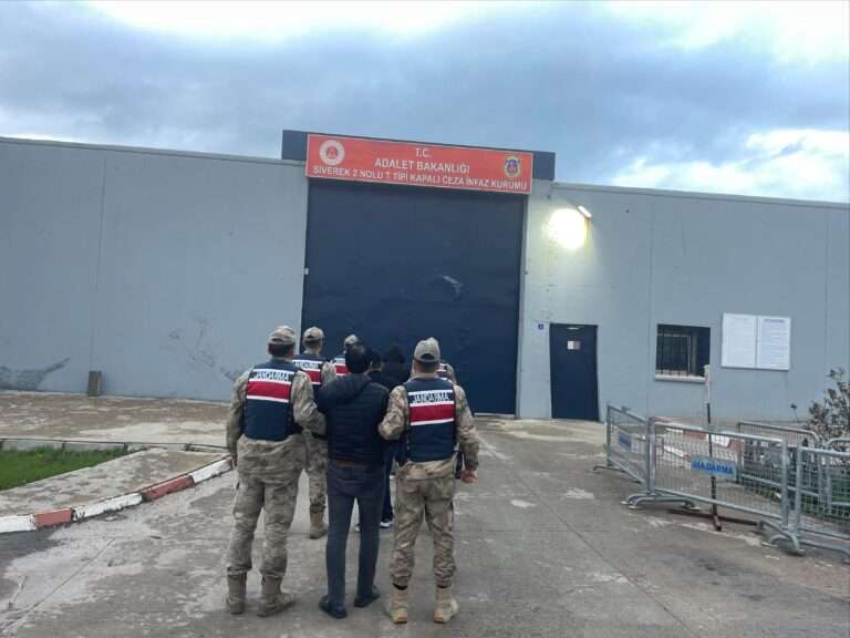 Şanlıurfa’da zehir tacirlerine jandarma darbesi: 3 Tutuklama!